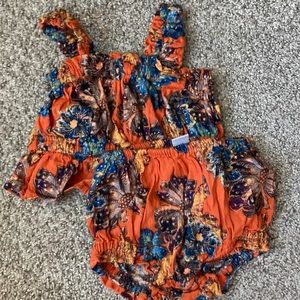 Old navy outfit !!